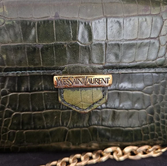YSL Vintage Kisslock Crocodile Wallet - Picture 3 of 17